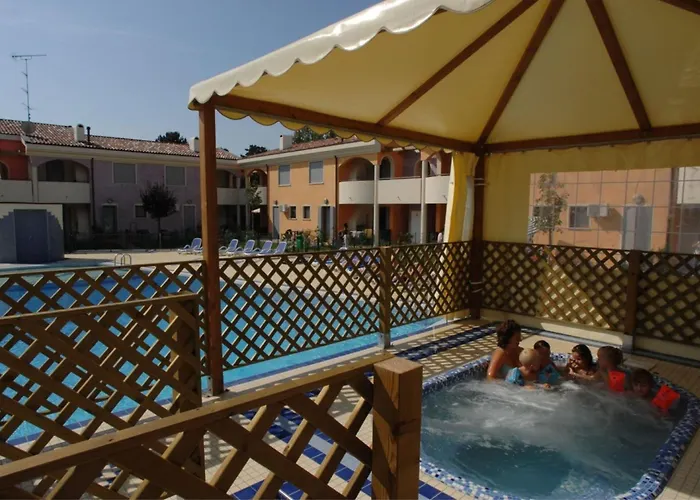 Poolside Cozy Getaway * Bibione